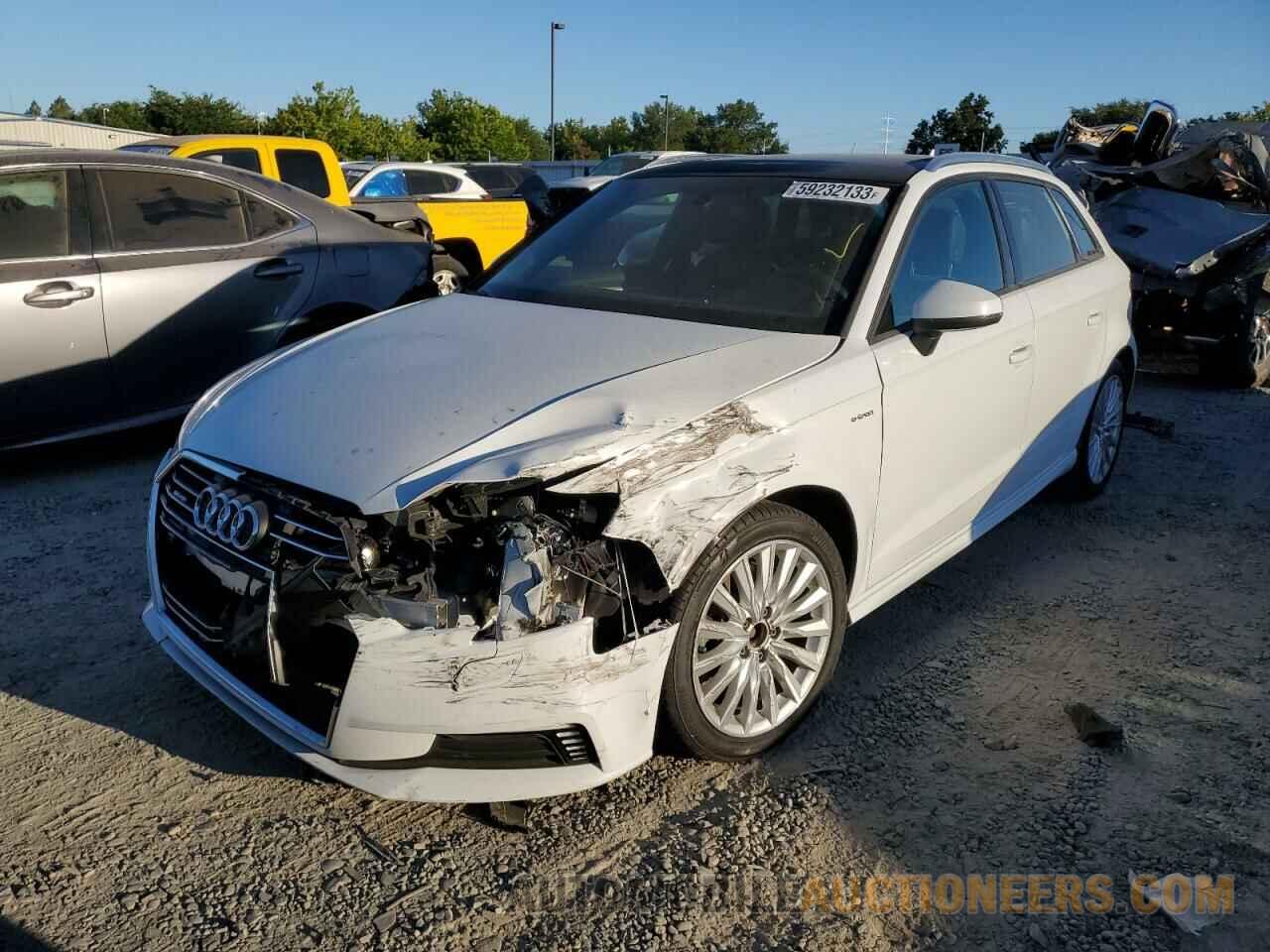 WAUUPBFF2HA069313 AUDI A3 2017