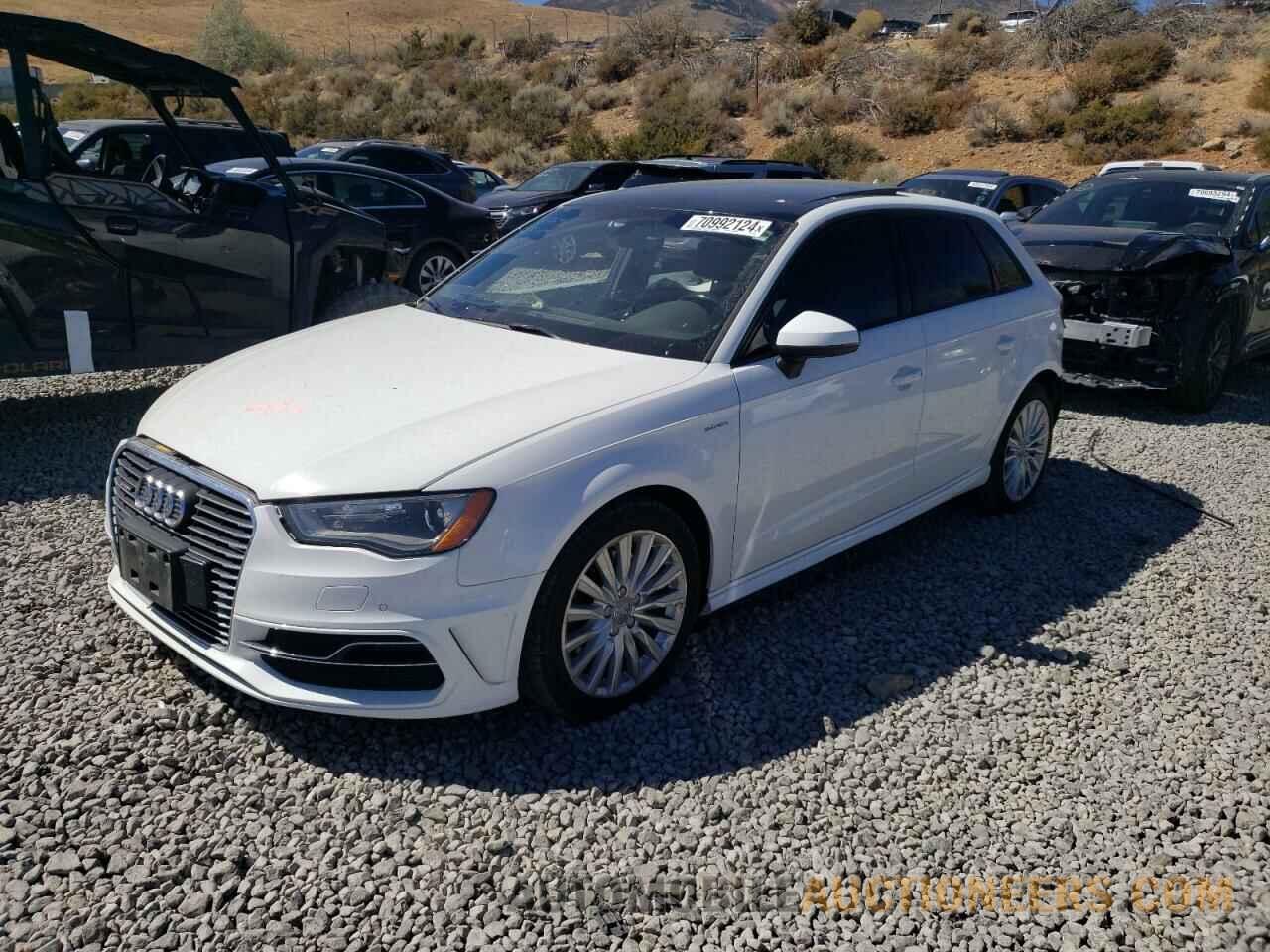 WAUUPBFF3GA140050 AUDI A3 2016