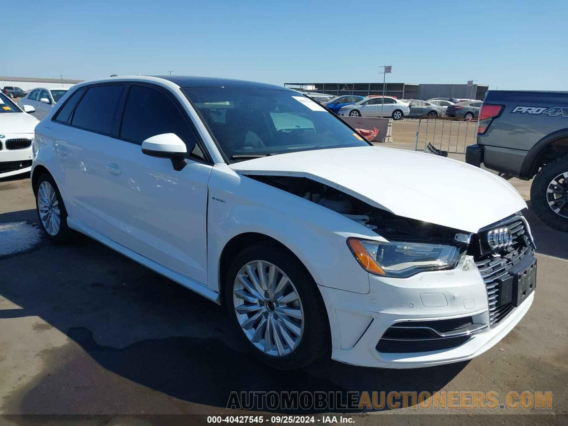 WAUUPBFF3GA164204 AUDI A3 E-TRON 2016