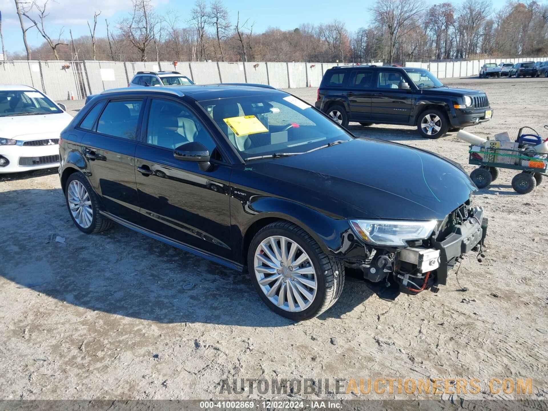 WAUUPBFF3HA036966 AUDI A3 E-TRON 2017