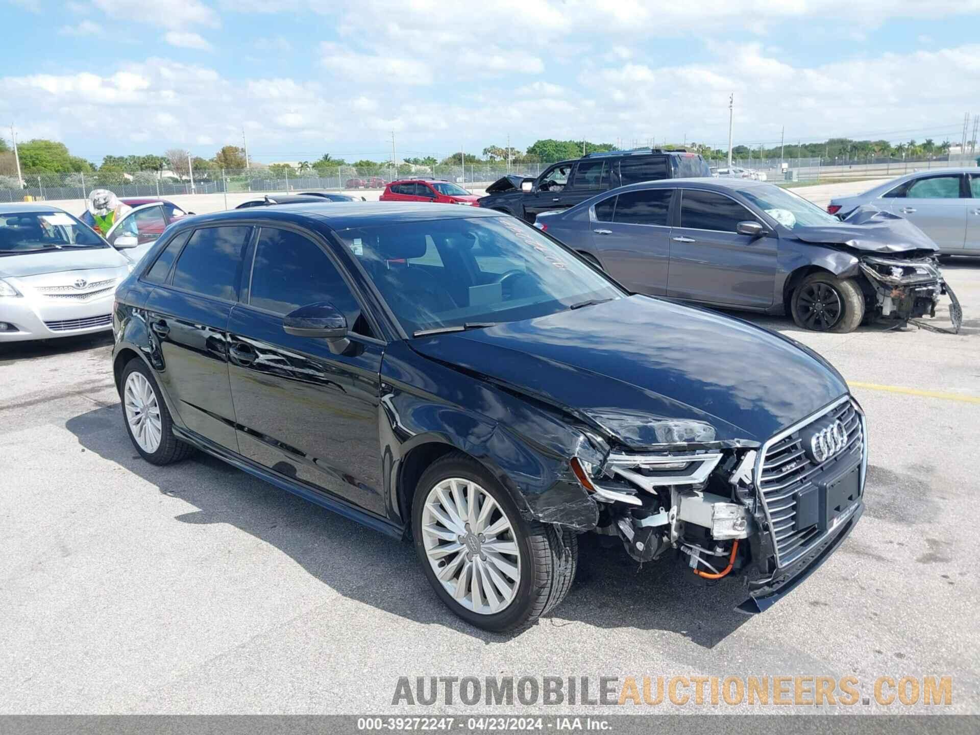 WAUUPBFF4JA154661 AUDI A3 E-TRON 2018