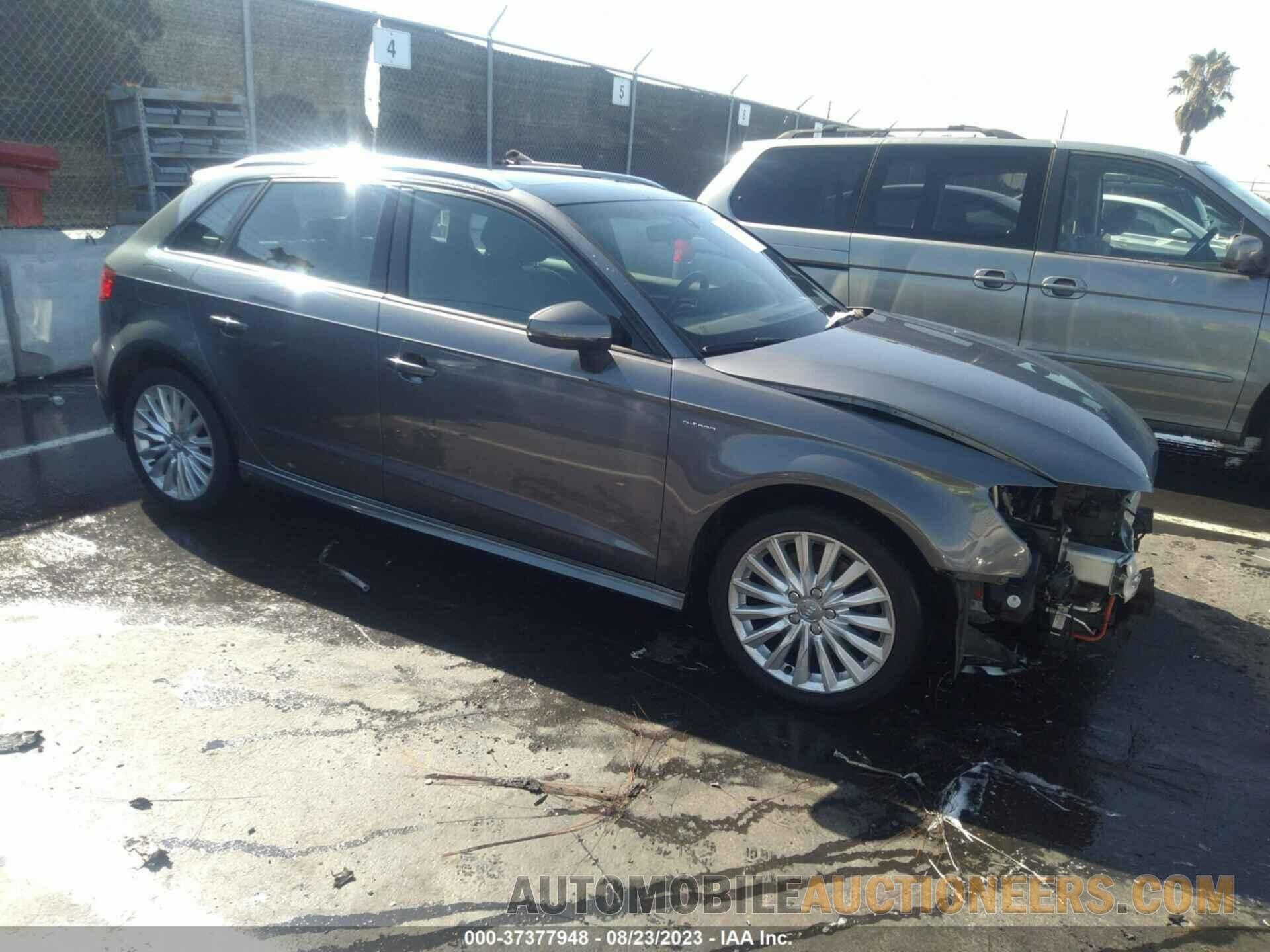 WAUUPBFF6HA139699 AUDI A3 2017