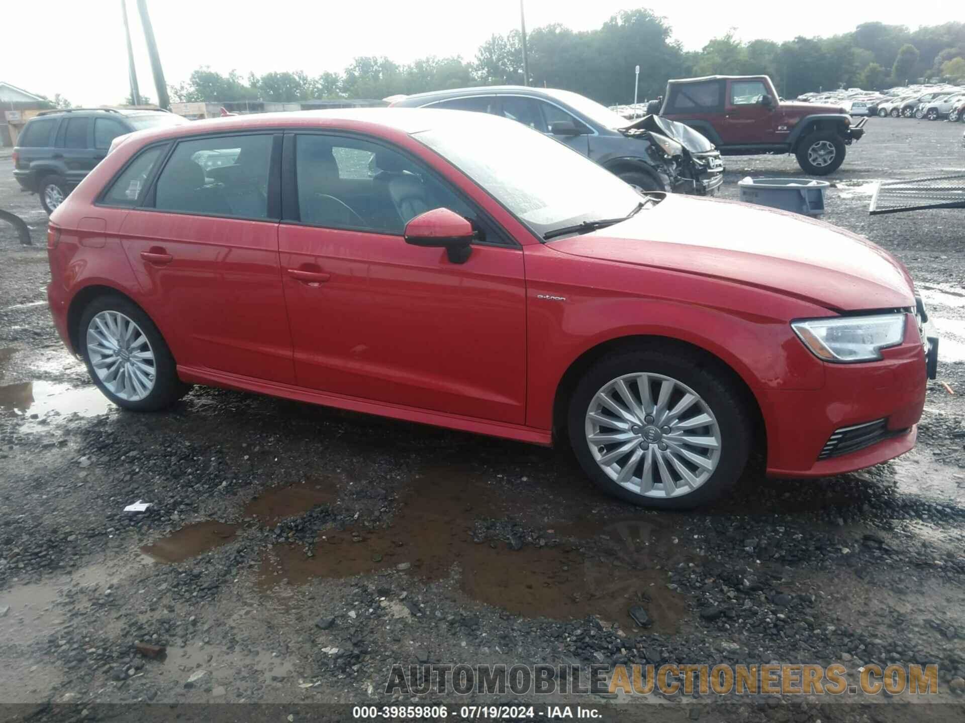 WAUUPBFF6JA089666 AUDI A3 E-TRON 2018