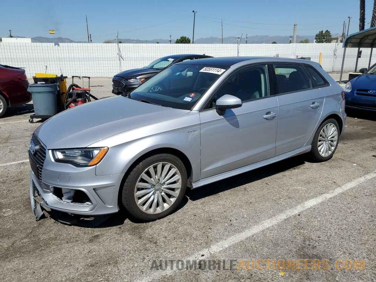 WAUUPBFF8GA028067 AUDI A3 2016