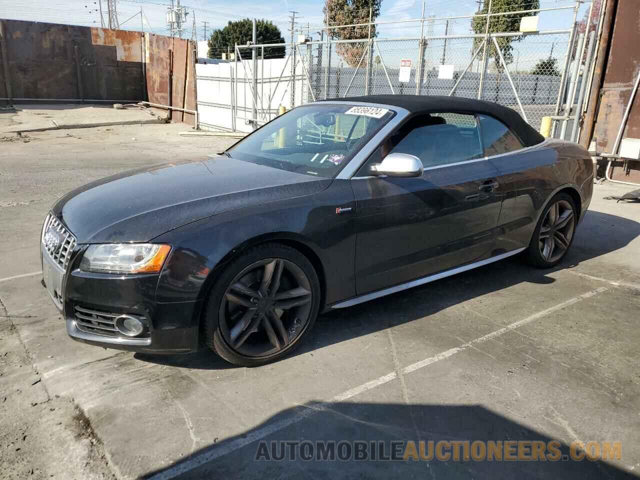 WAUVGAFH9BN012736 AUDI S5-RS5 2011