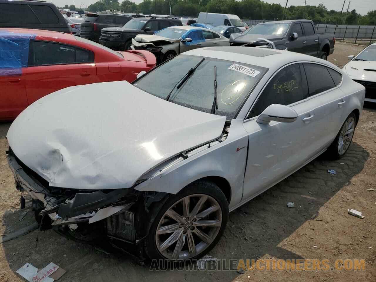 WAUWGAFC6FN028567 AUDI A7 2015