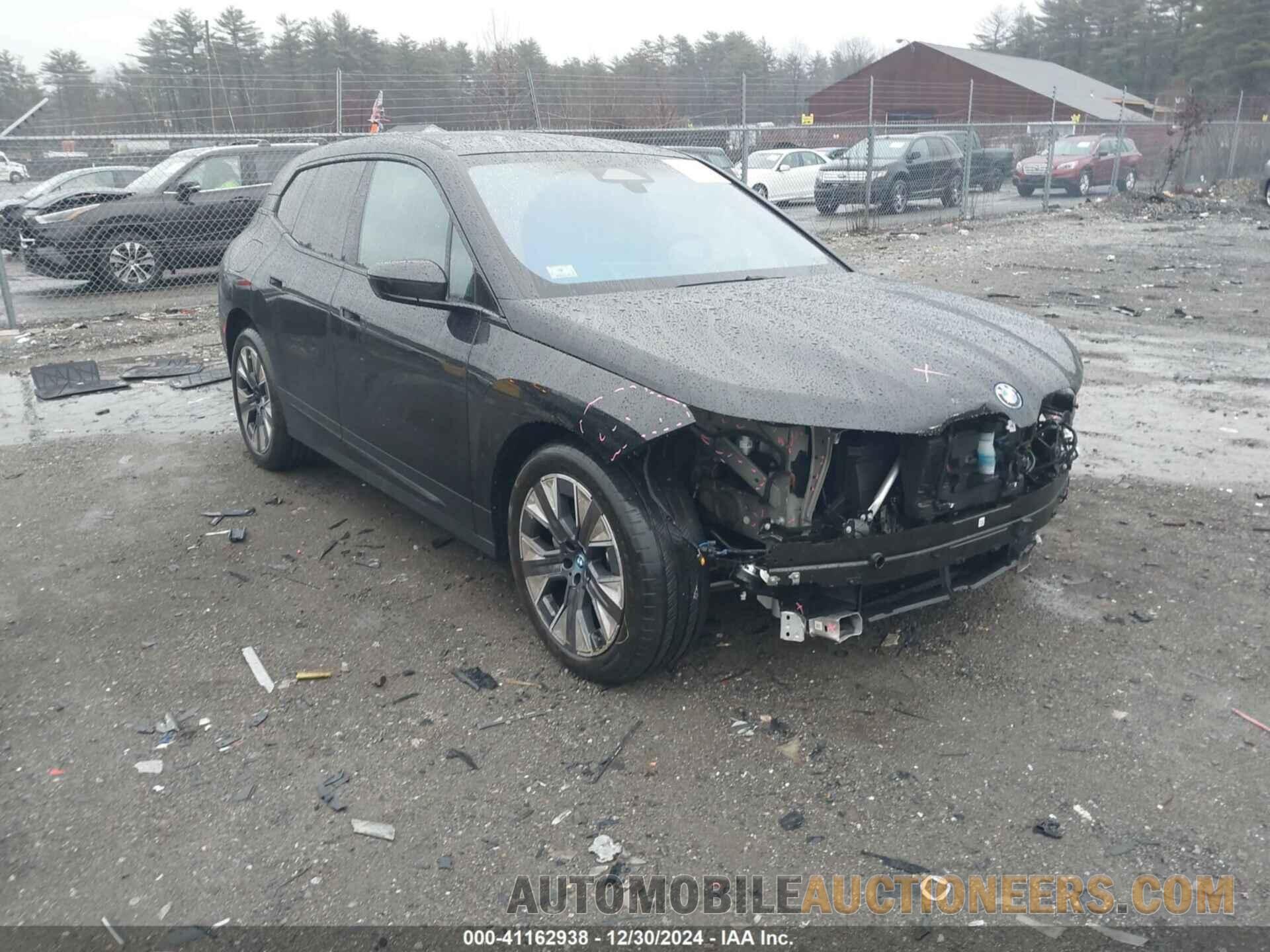 WB523CF00RCN76736 BMW IX 2024