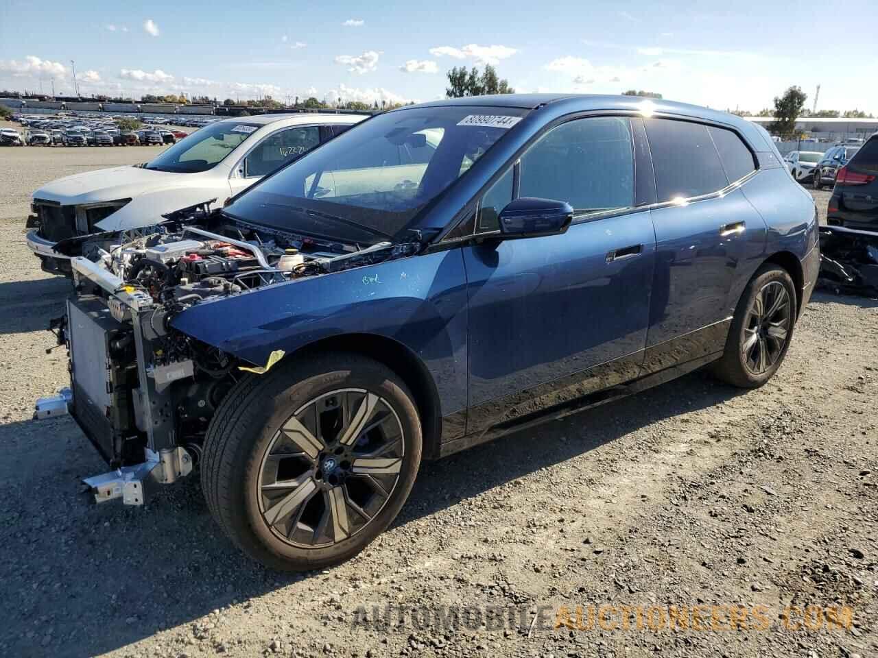 WB523CF00RCP01962 BMW IX XDRIVE5 2024