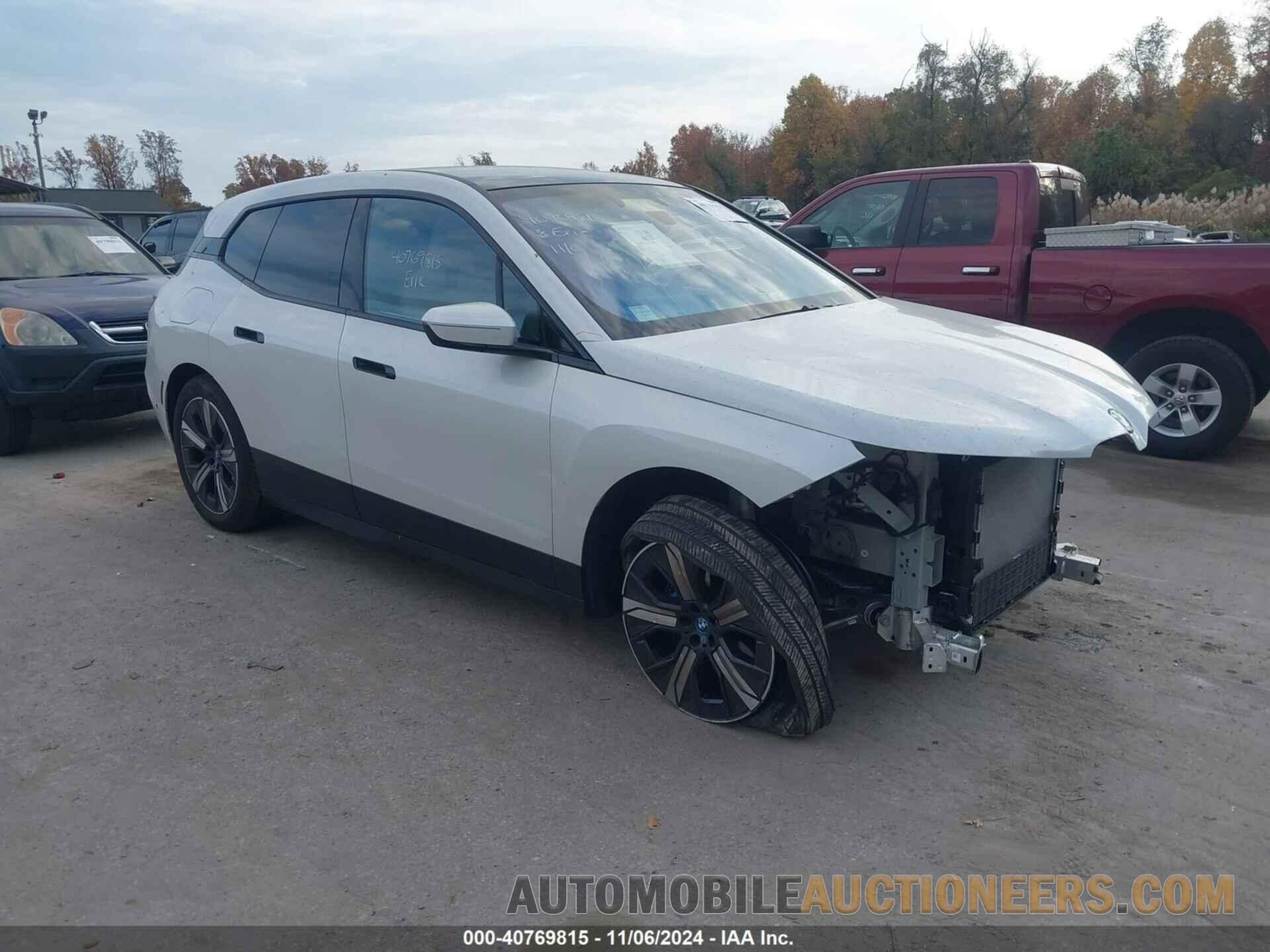 WB523CF06RCR10655 BMW IX 2024