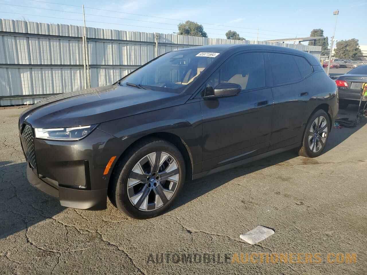 WB523CF08RCP13504 BMW IX XDRIVE5 2024