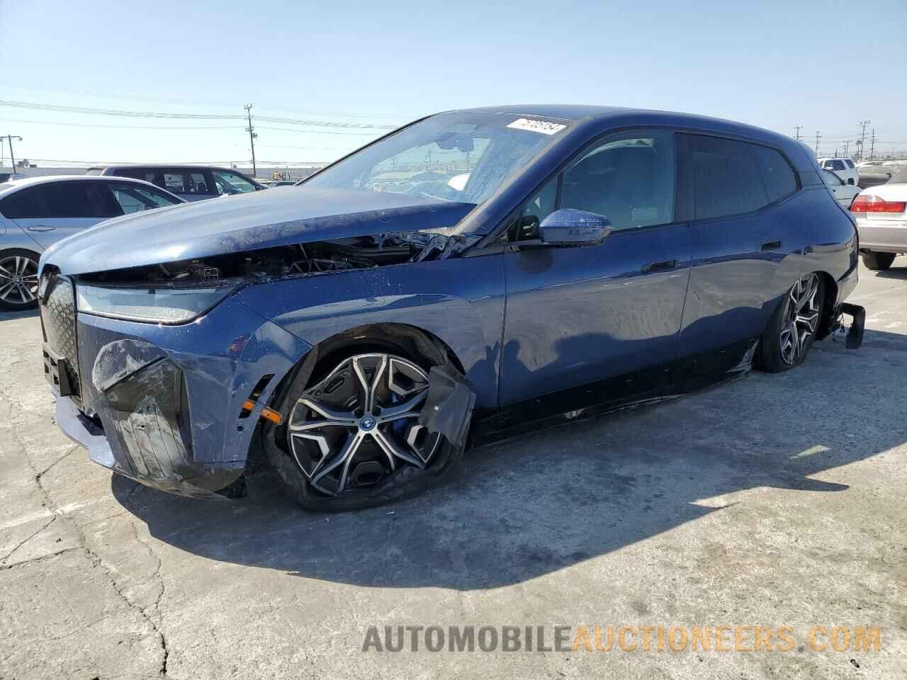 WB523CF09SCS17195 BMW IX XDRIVE5 2025