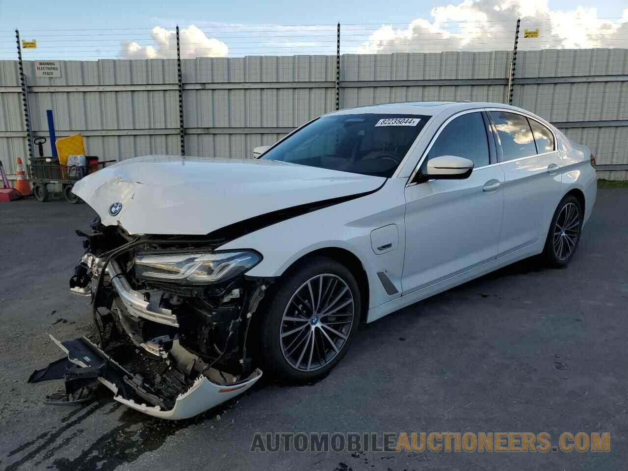 WBA13AG03PCN13966 BMW 5 SERIES 2023