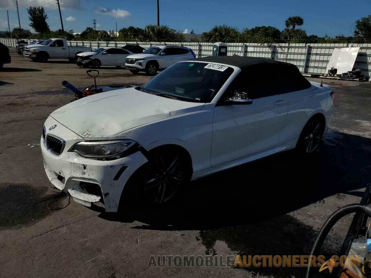 WBA1M1C56GV394118 BMW M2 2016