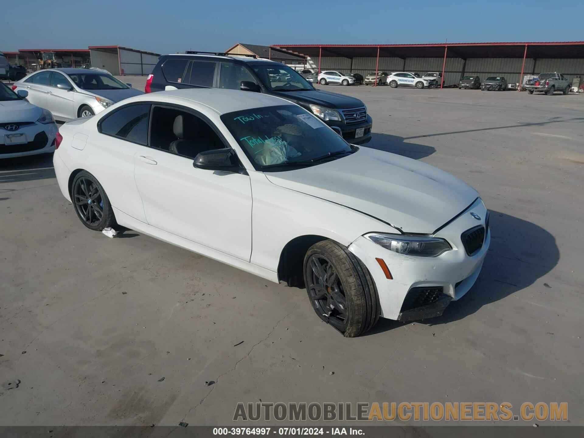 WBA2G1C3XHV639403 BMW M240I 2017