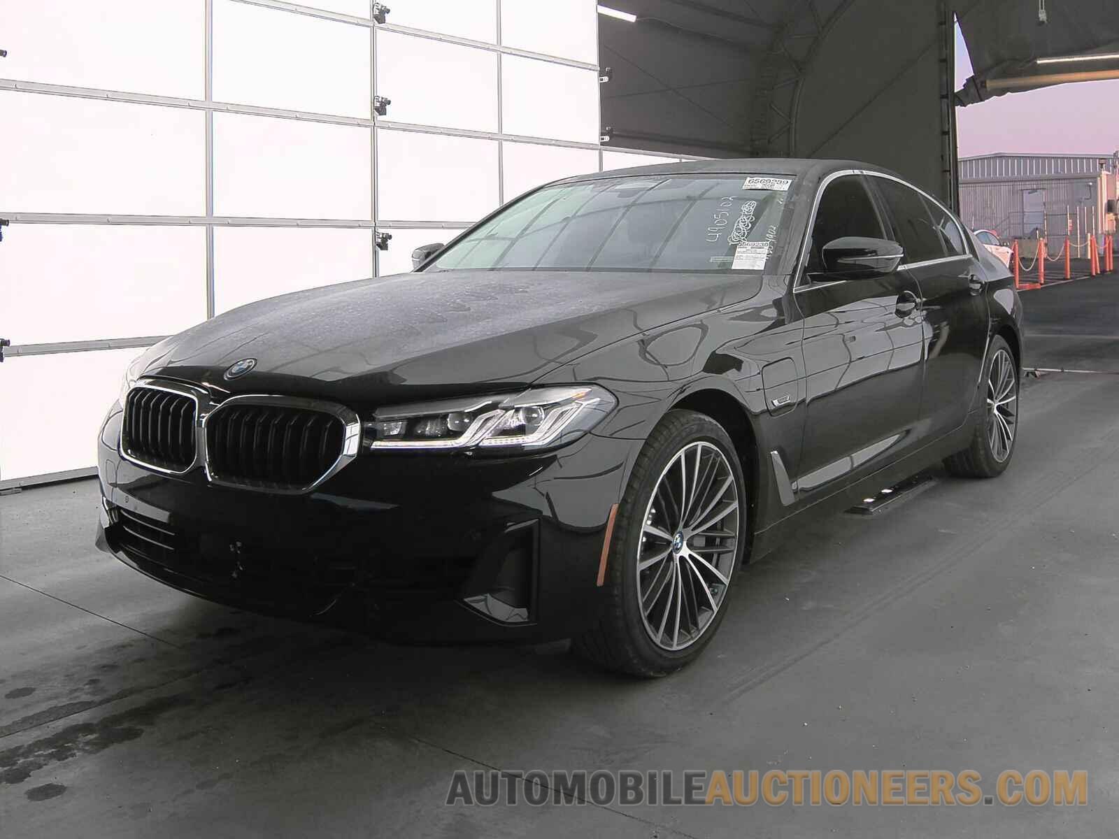 WBA33AG04PCM64902 BMW 5 Series 2023