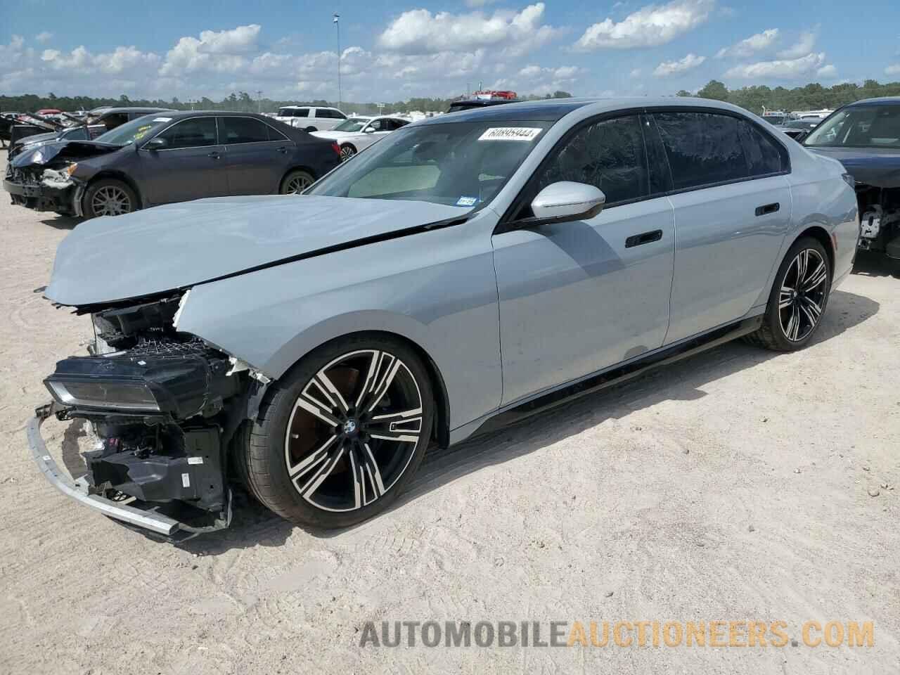 WBA33EJ02PCM31462 BMW 760 XI 2023