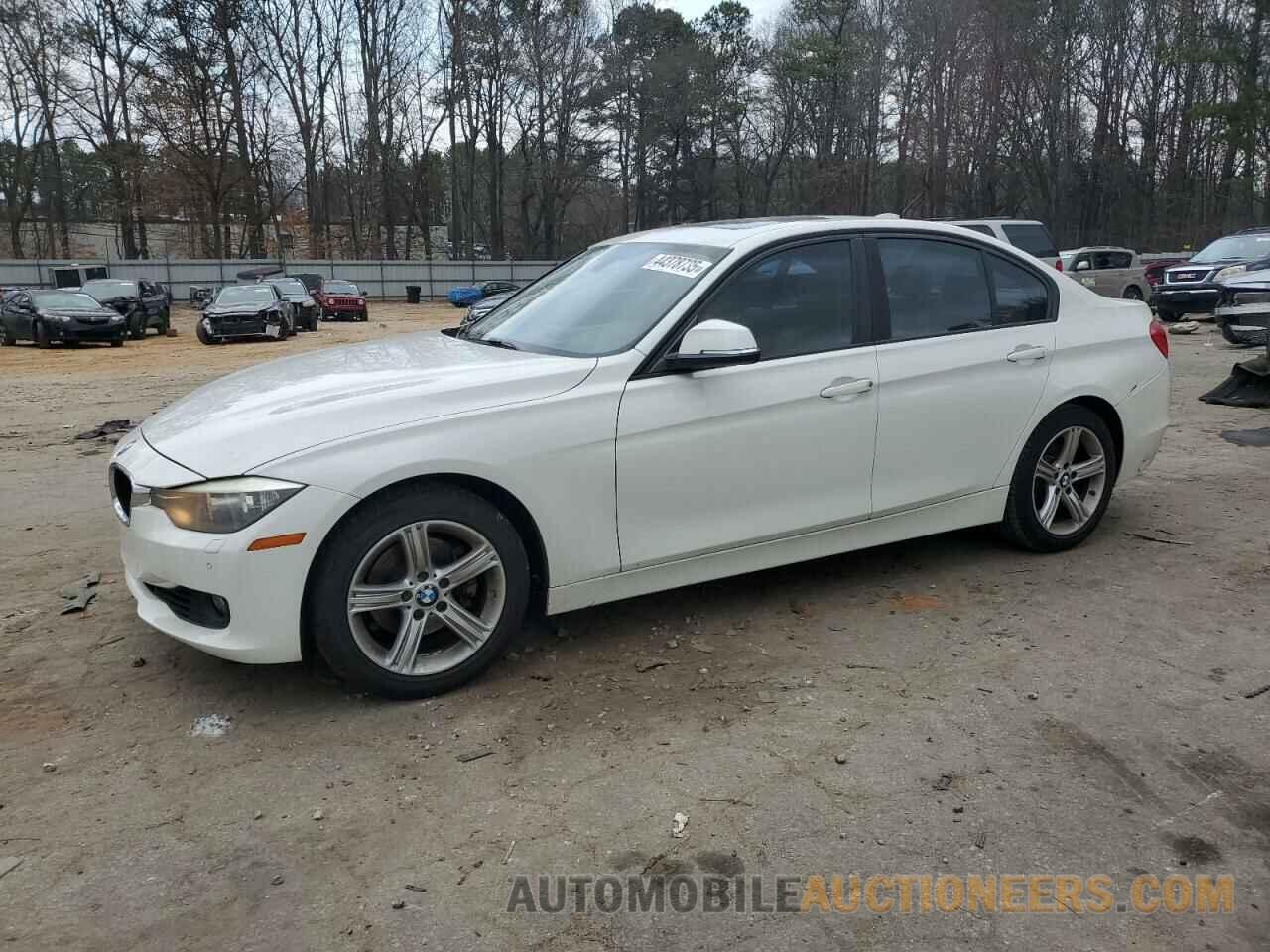 WBA3A5C52DF453129 BMW 3 SERIES 2013