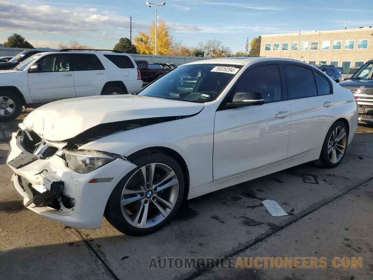 WBA3A5C53CF348176 BMW 3 SERIES 2012