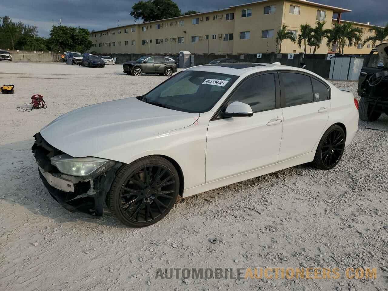 WBA3A5C54DF602799 BMW 3 SERIES 2013