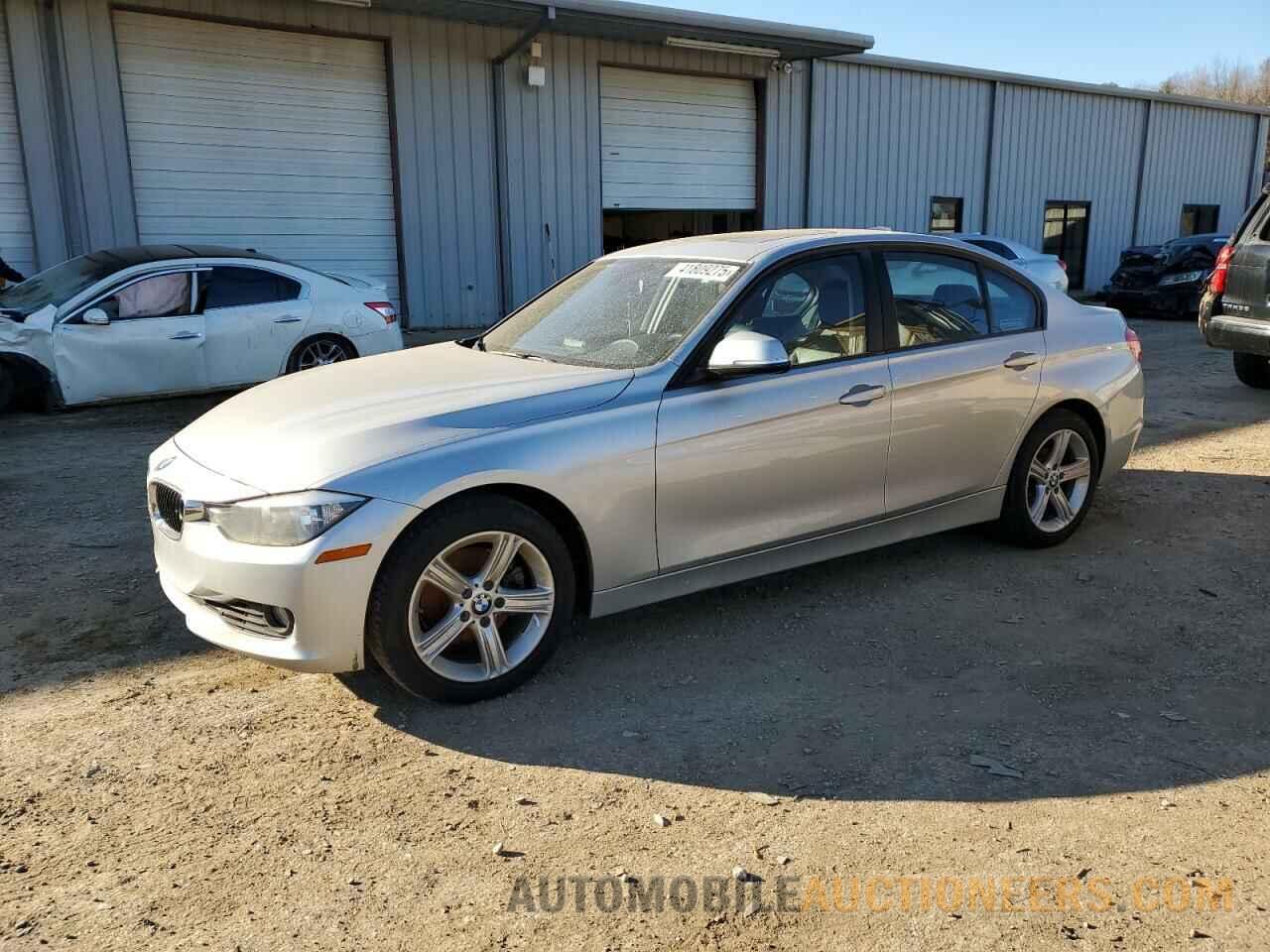 WBA3A5C55CF350186 BMW 3 SERIES 2012