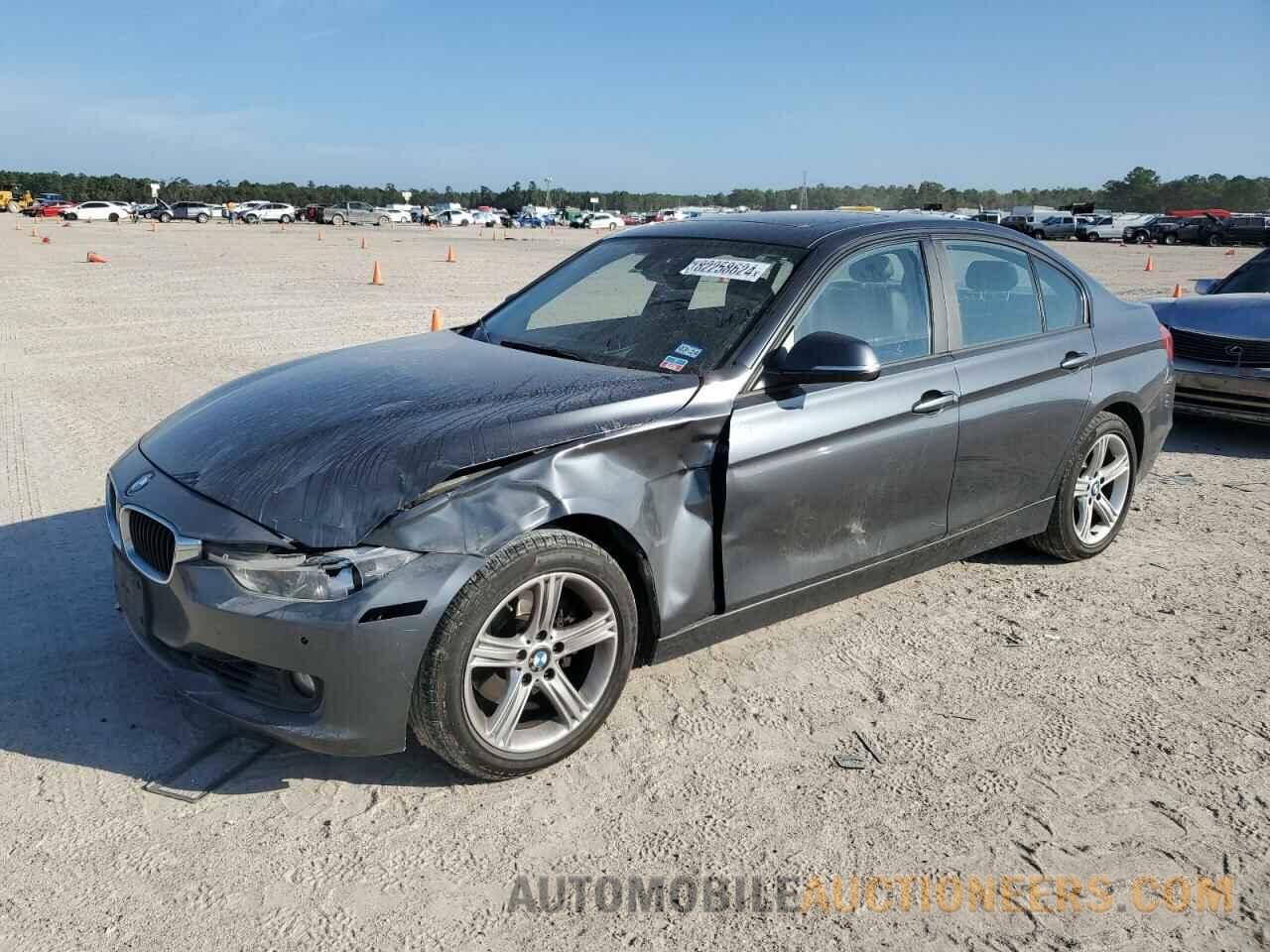 WBA3A5C55DF352814 BMW 3 SERIES 2013