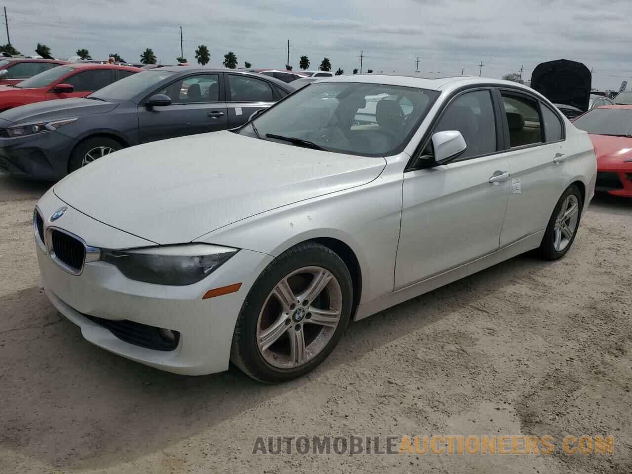 WBA3A5C55FF608551 BMW 3 SERIES 2015