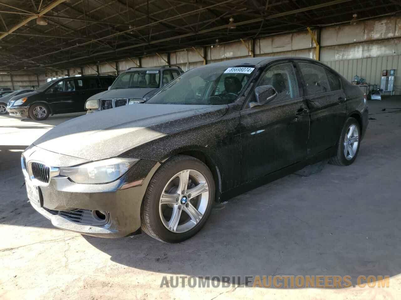 WBA3A5C57DF355133 BMW 3 SERIES 2013