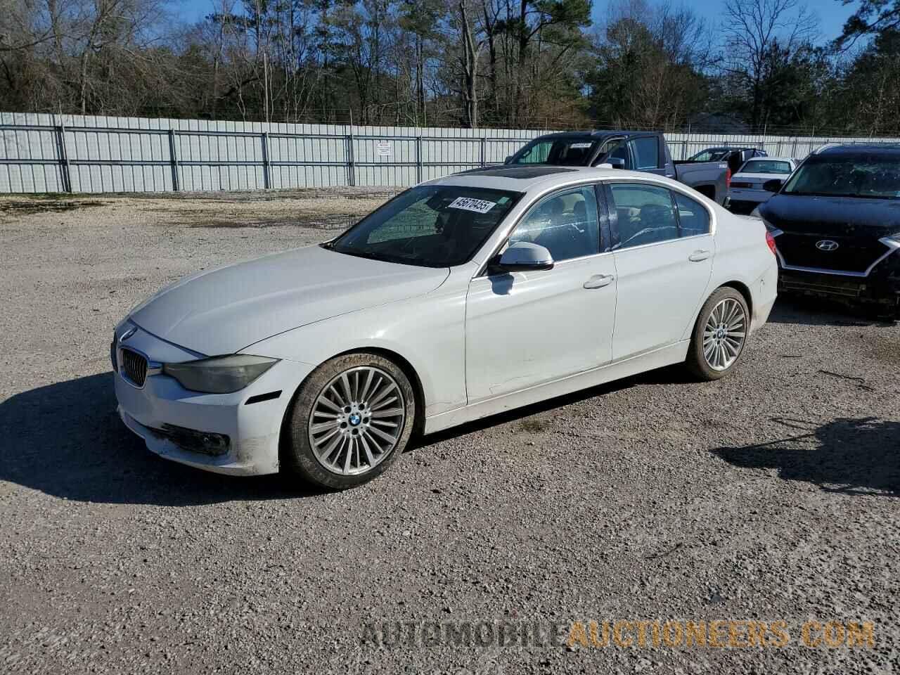 WBA3A5C57DF355472 BMW 3 SERIES 2013