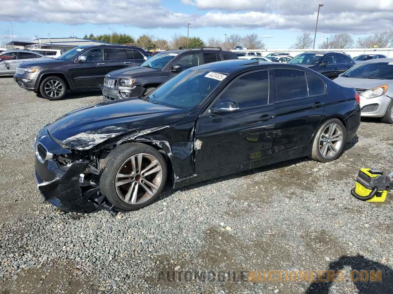 WBA3A5C59DF357742 BMW 3 SERIES 2013