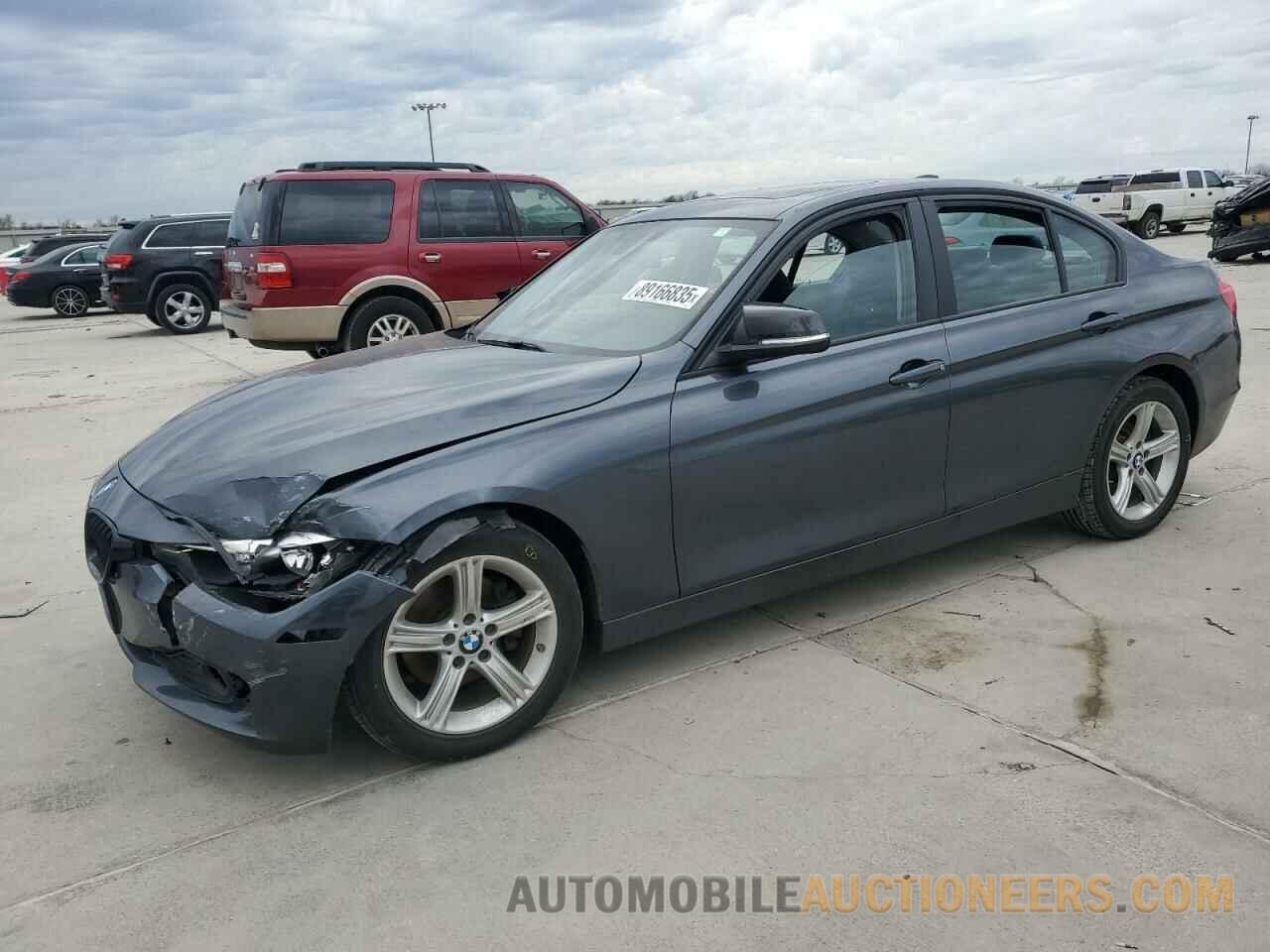 WBA3A5C5XDF353103 BMW 3 SERIES 2013