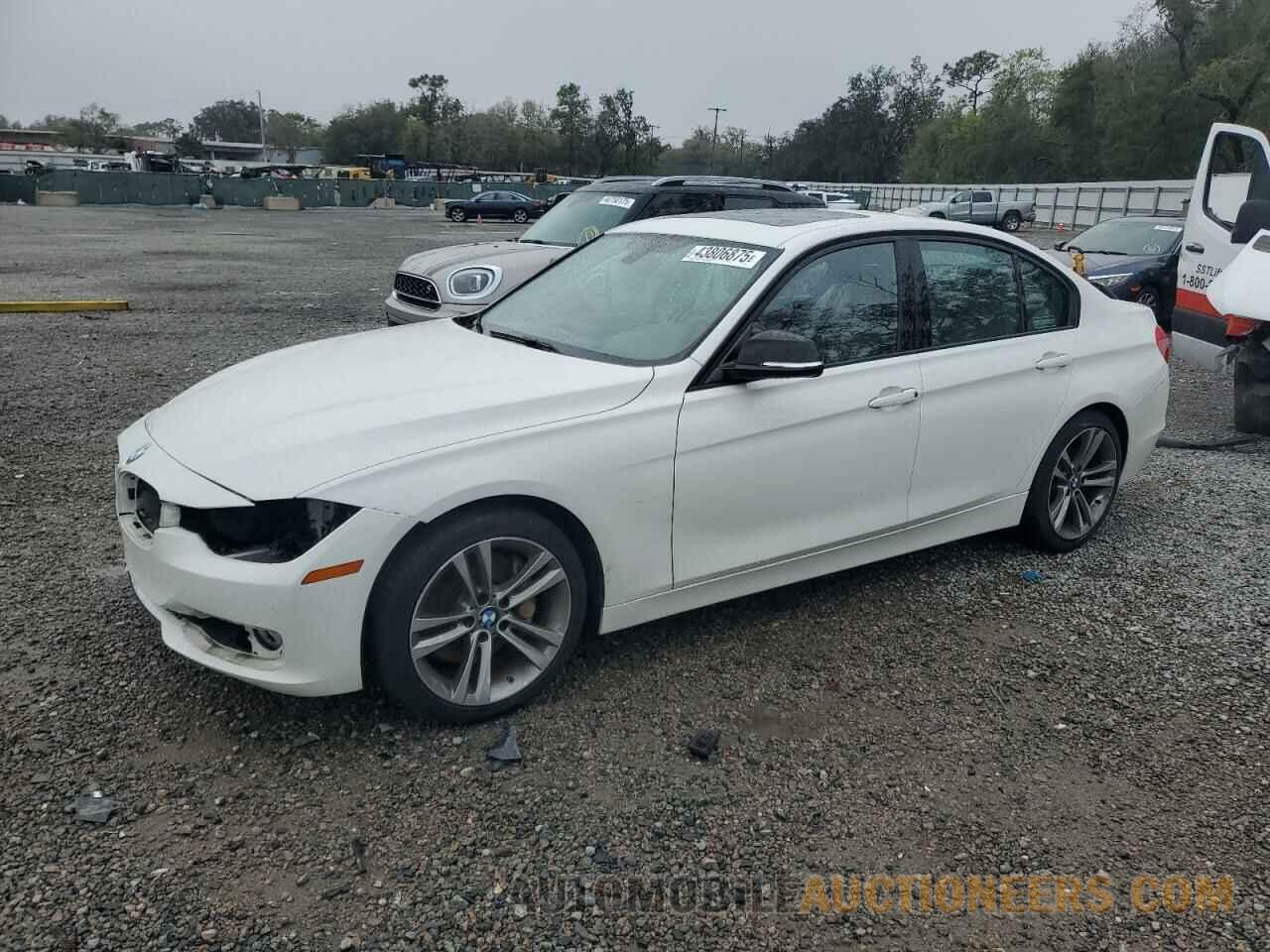 WBA3A9C5XDF475077 BMW 3 SERIES 2013