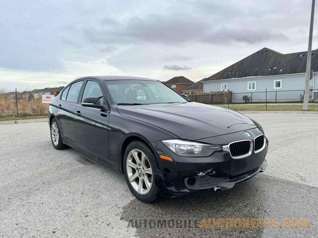 WBA3B1C52CFX99928 BMW 3 SERIES 2012