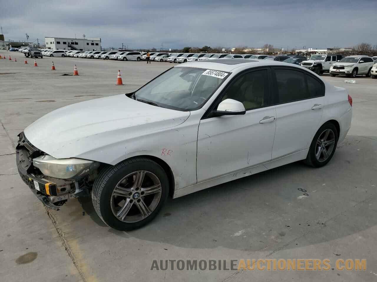 WBA3B1C52DF462824 BMW 3 SERIES 2013