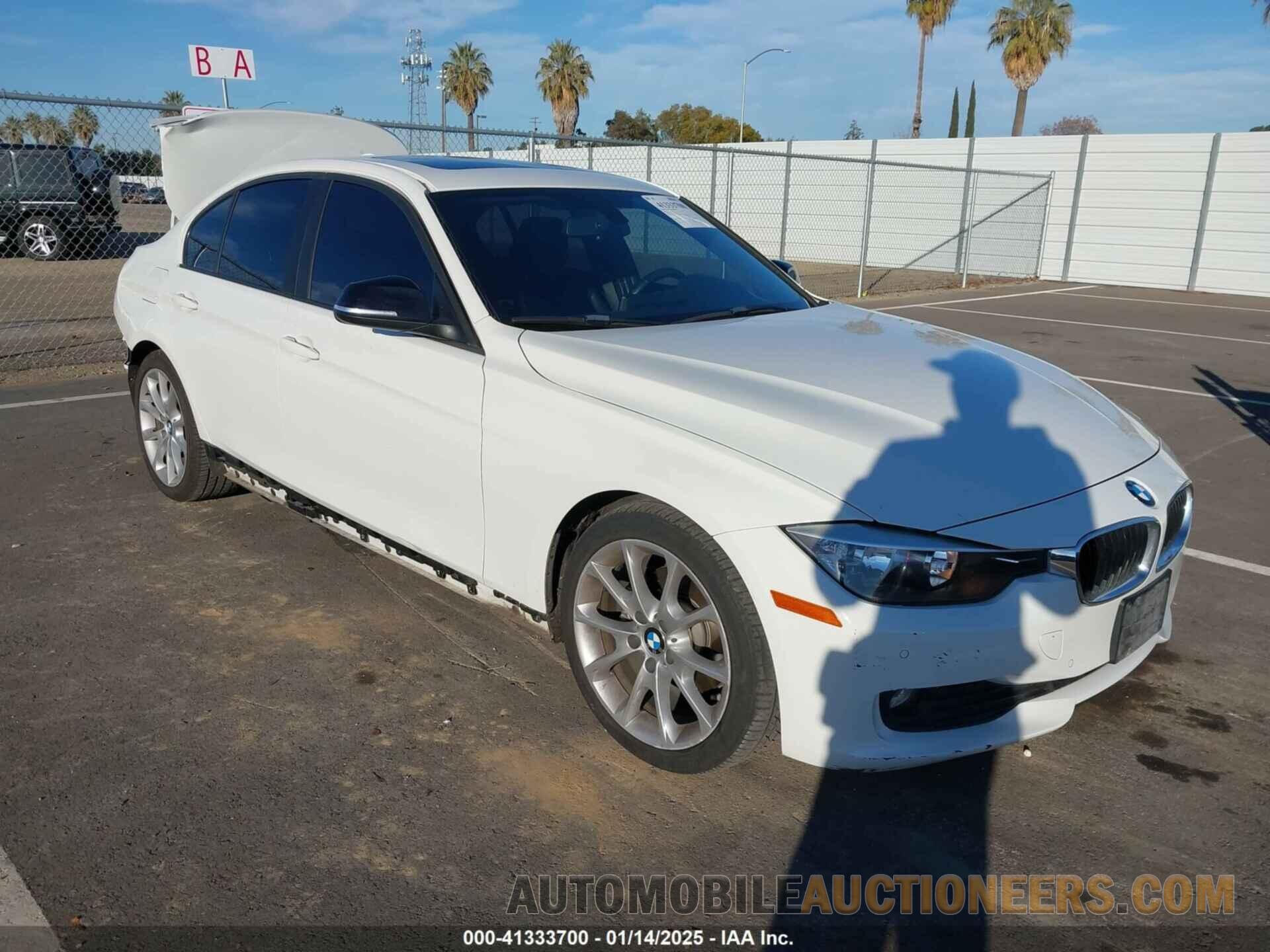 WBA3B1C5XEK133300 BMW 320I 2014