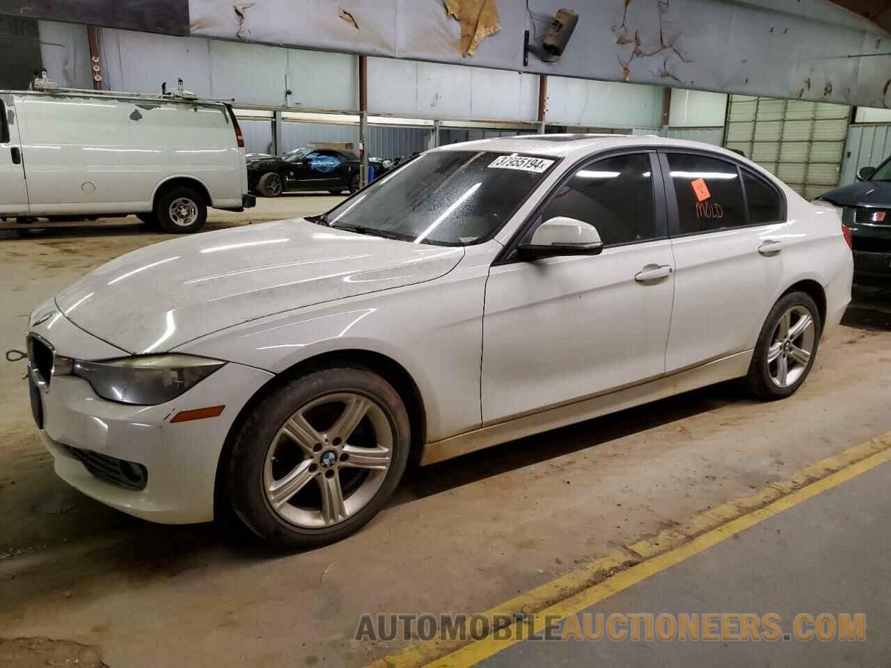 WBA3B1C5XFP681186 BMW 3 SERIES 2015