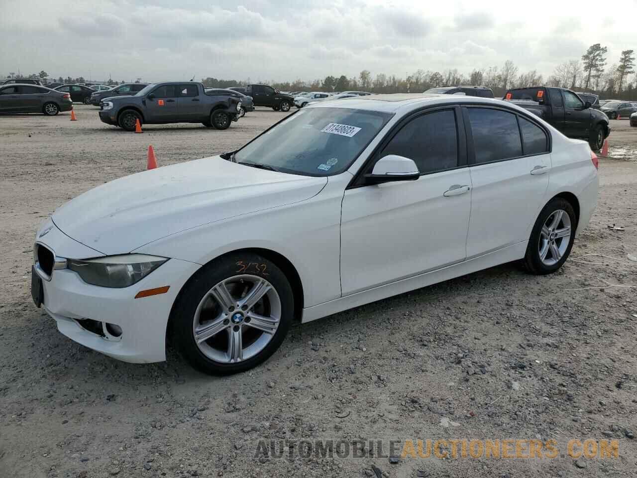 WBA3B1G50FNT04324 BMW 3 SERIES 2015