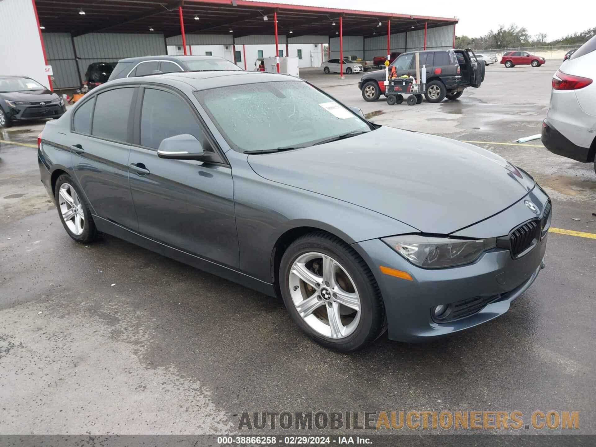 WBA3B1G51FNT03389 BMW 320I 2015