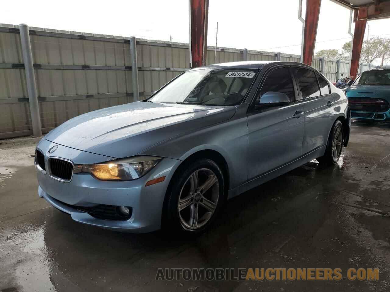 WBA3B1G51FNT04901 BMW 3 SERIES 2015