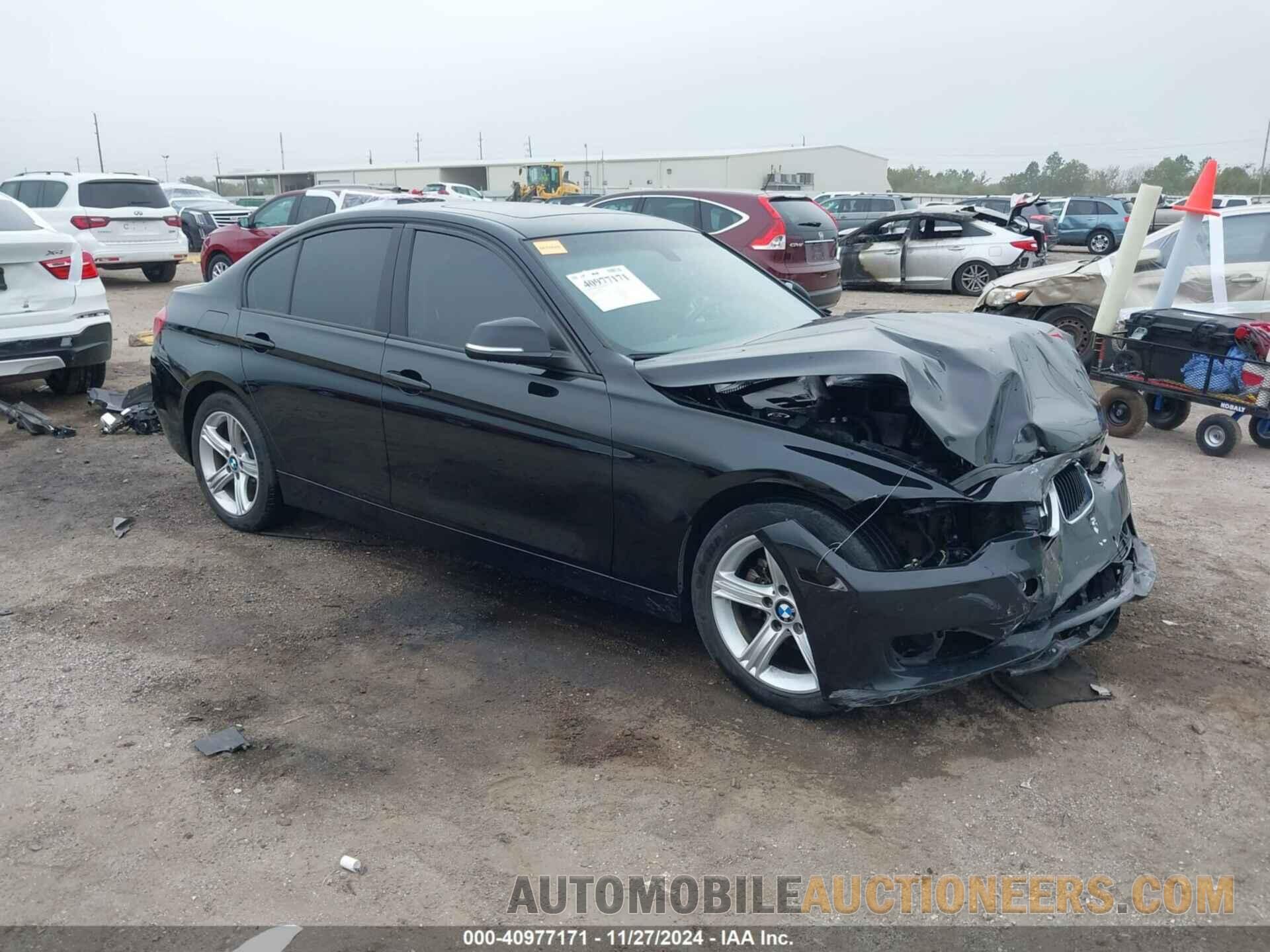 WBA3B1G53FNT05127 BMW 320 2015