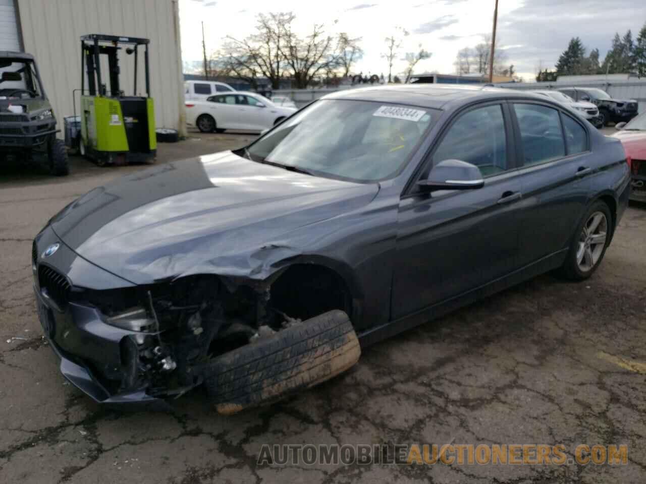 WBA3B1G54FNT01698 BMW 3 SERIES 2015