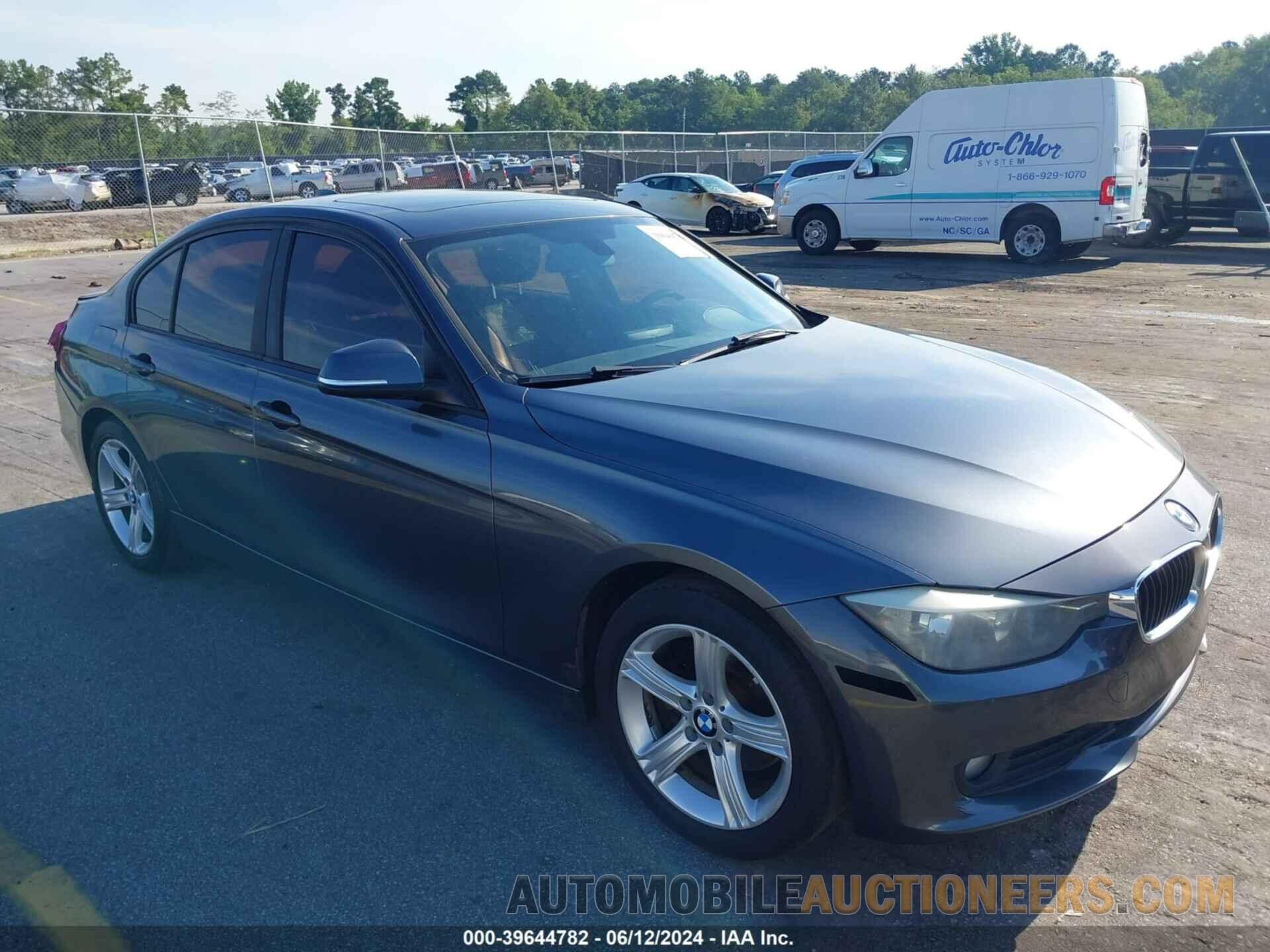 WBA3B1G54FNT04729 BMW 320 2015