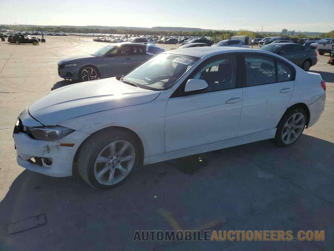 WBA3B1G54FNT64445 BMW 3 SERIES 2015