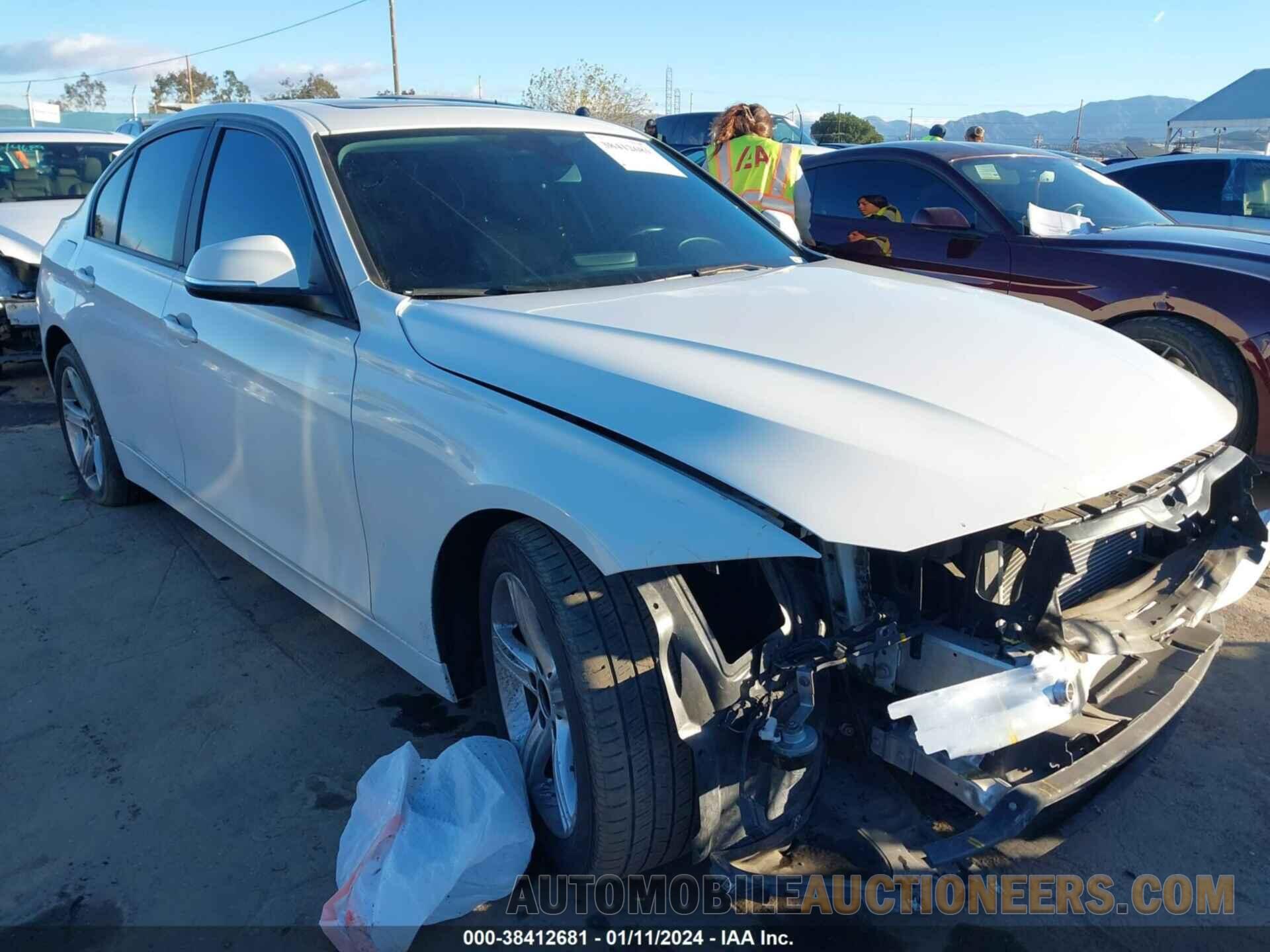 WBA3B1G55FNT03945 BMW 320I 2015