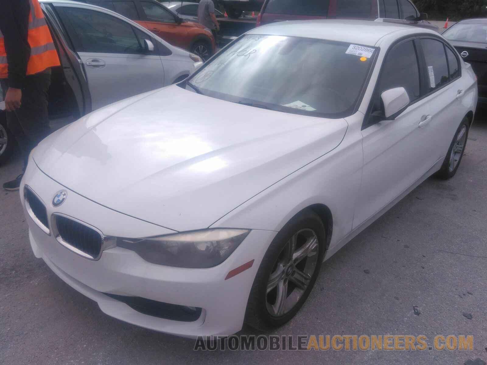 WBA3B1G58FNT04491 BMW 3 Series 2015