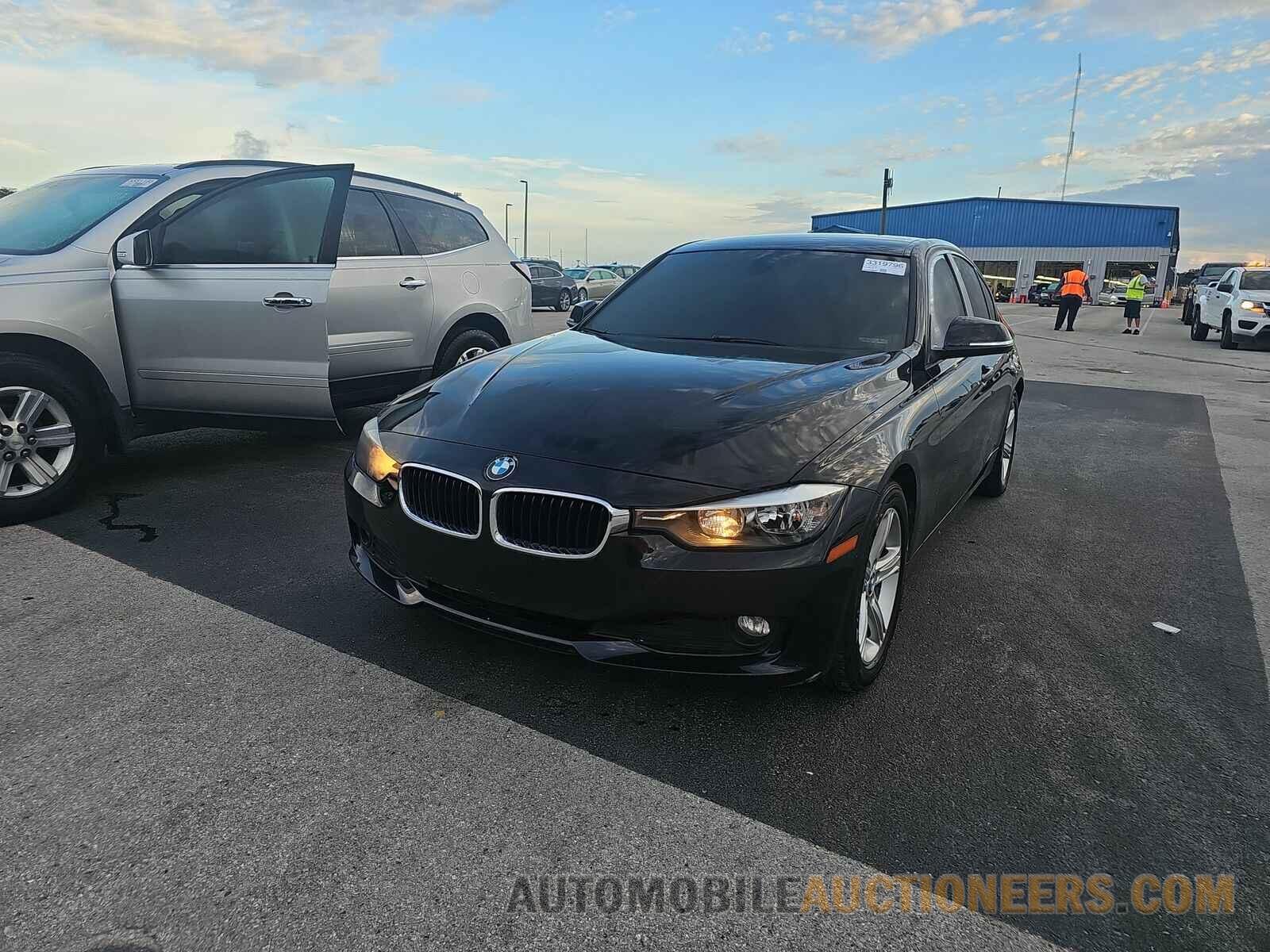 WBA3B1G5XFNT64644 BMW 3 Series 2015