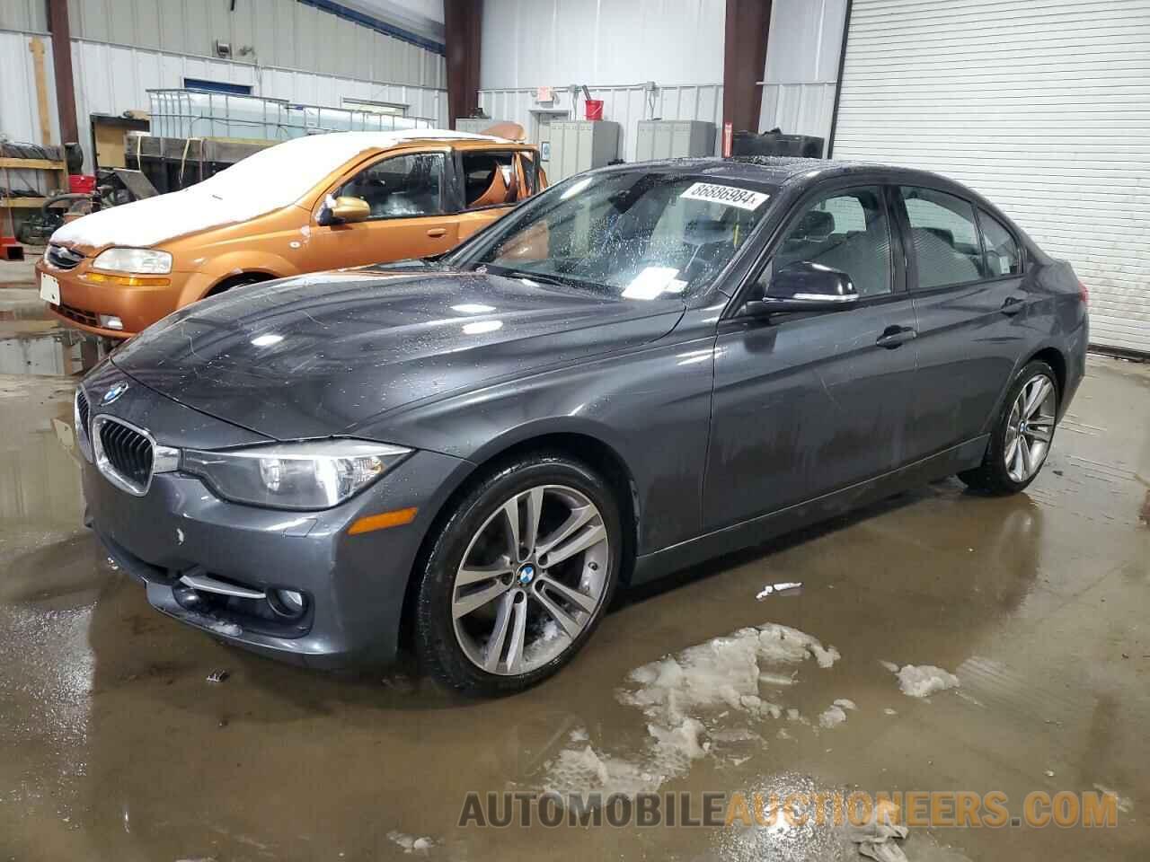 WBA3B3C50DF539444 BMW 3 SERIES 2013