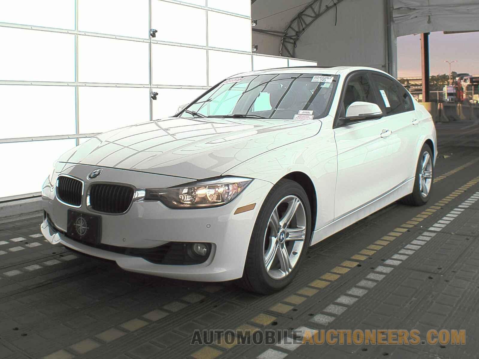 WBA3B3G59FNR86986 BMW 3 Series 2015