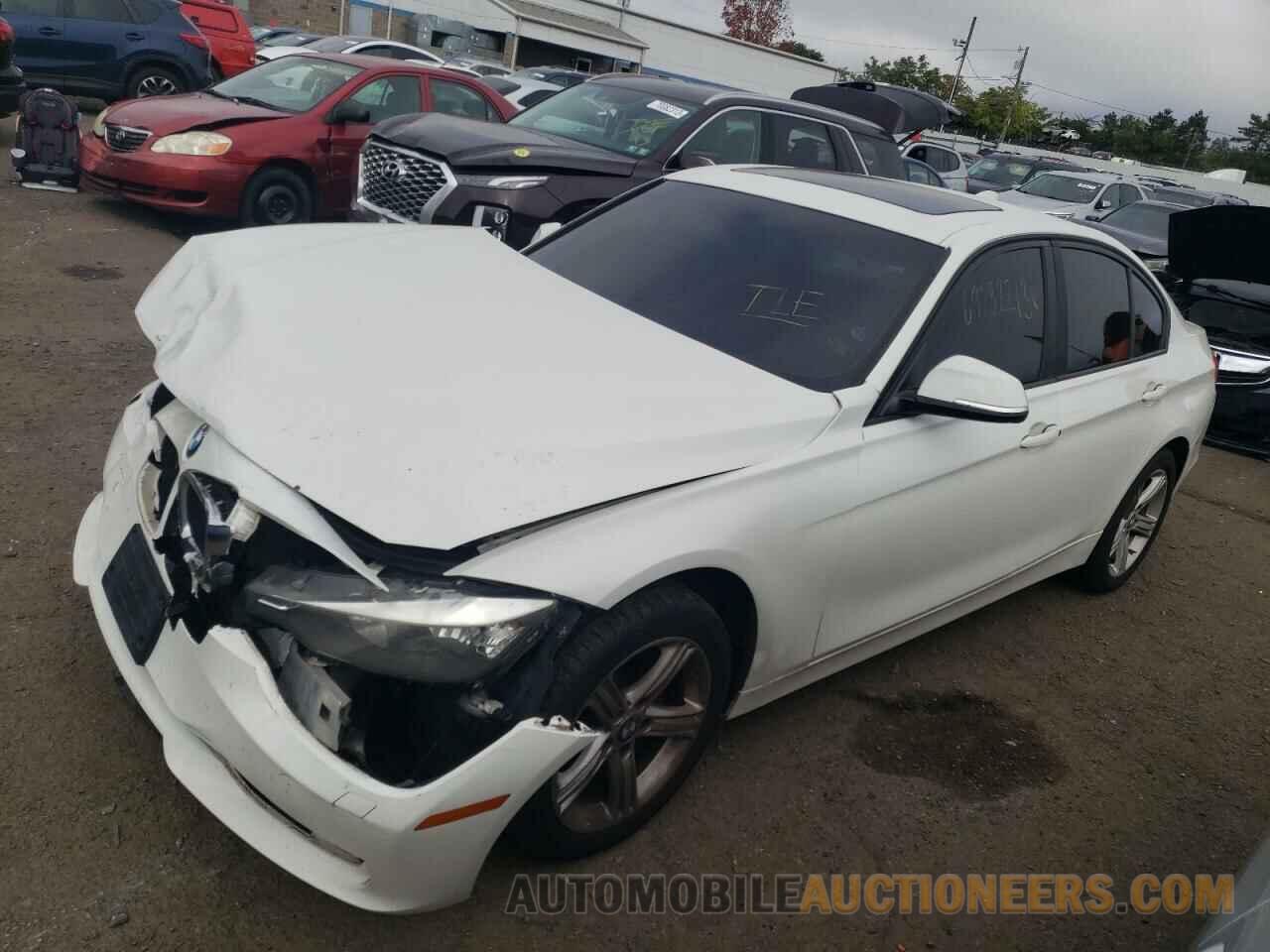 WBA3B5C56DF590278 BMW 3 SERIES 2013