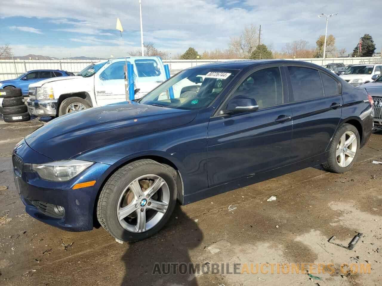 WBA3B5C56EP539942 BMW 3 SERIES 2014