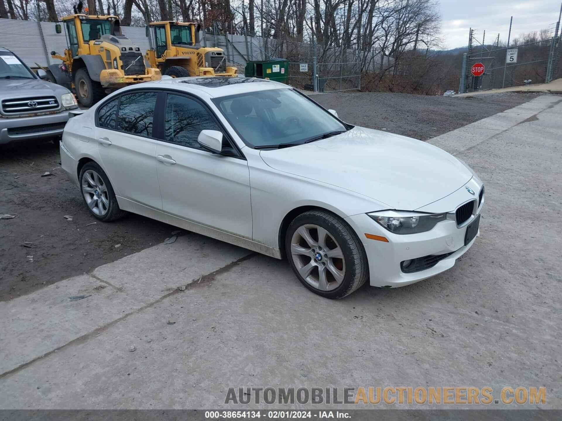 WBA3B5C56FF963032 BMW 328I 2015